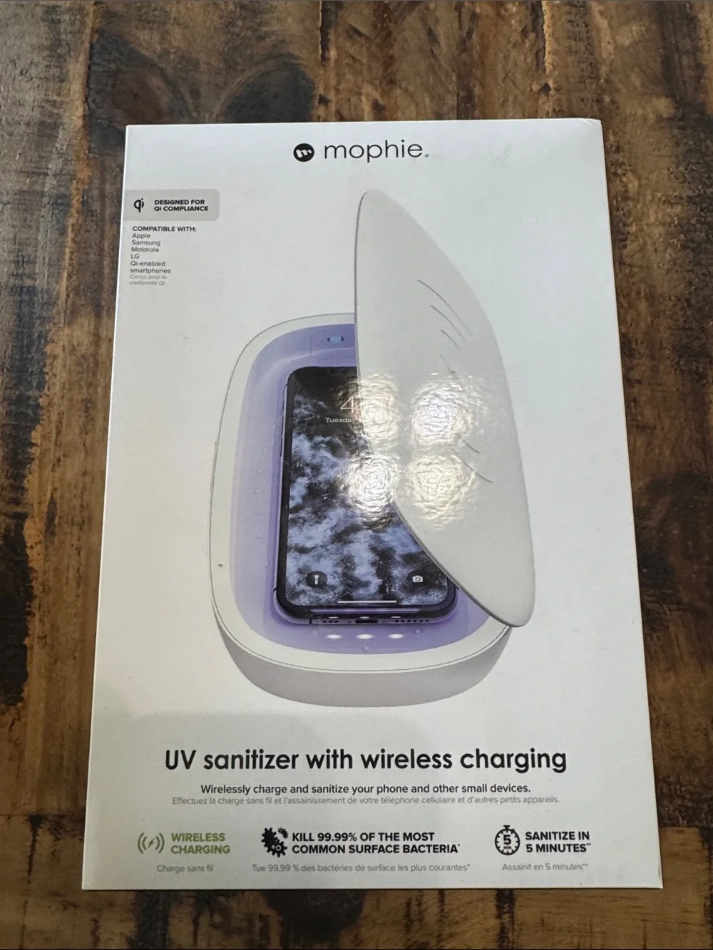mophie UV Sanitizer & Wireless Charger - White with Purple Interior